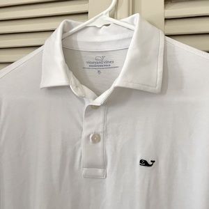 White Vineyard Vines Long Sleeved Collared Shirt